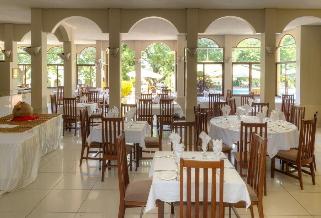 Victoria Falls Rainbow Hotel Εξωτερικό φωτογραφία